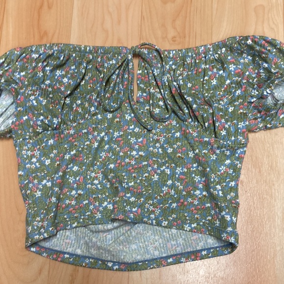 LOVE TREE ruched bust tie front shirt size medium - Picture 2 of 4